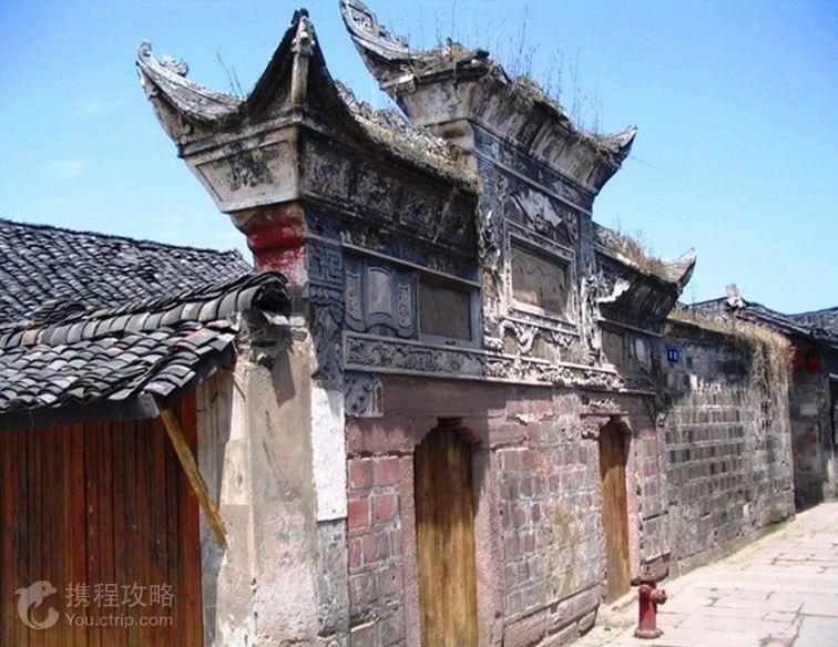 小魔仙跳舞